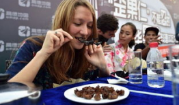 黑暗料理吃瓜爆料姐姐喝醉了,黑暗料理吃瓜爆料，一幕幕令人捧腹